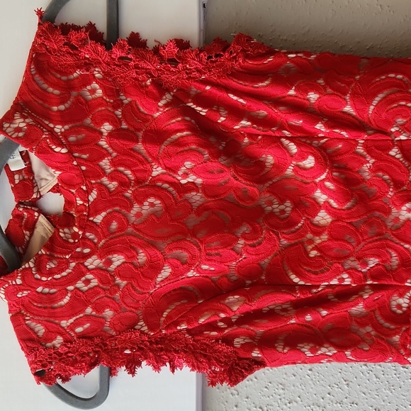 Pretty, red Francesca's lace dress in great condition! - Picture 2 of 13